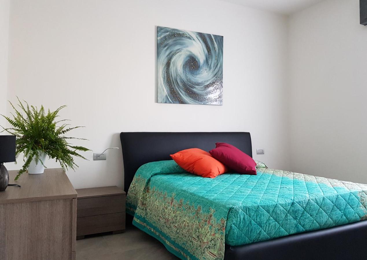 Yelay Apartments & Holiday Lago Di Garda Raffa المظهر الخارجي الصورة