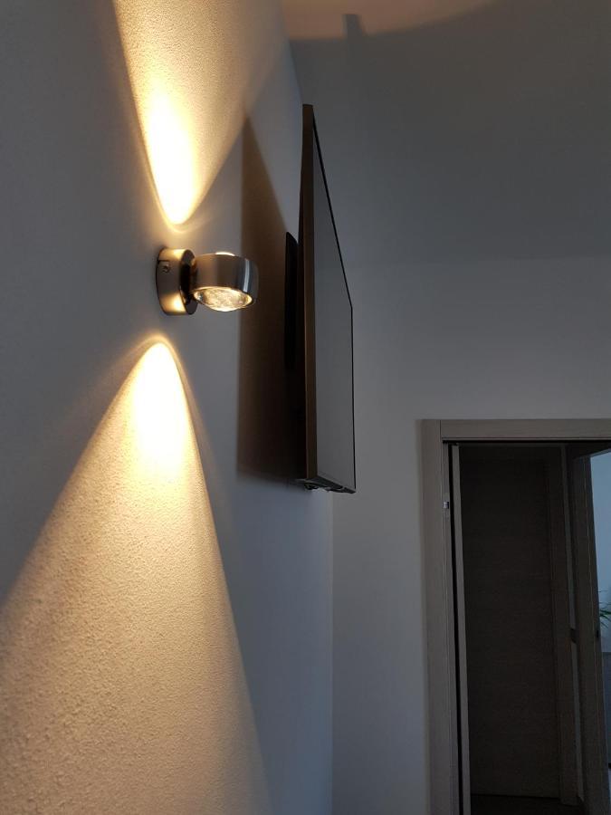 Yelay Apartments & Holiday Lago Di Garda Raffa المظهر الخارجي الصورة